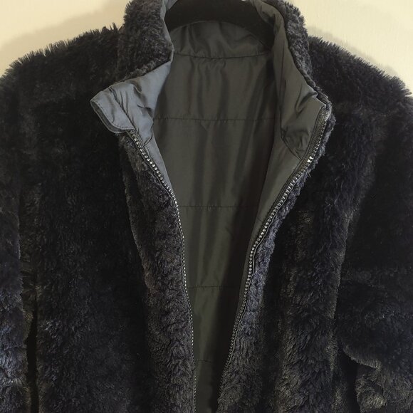 Athleta Girl Reversible Warm+Fuzzy Puffer Jacket Size Large (12) - Picture 9 of 11